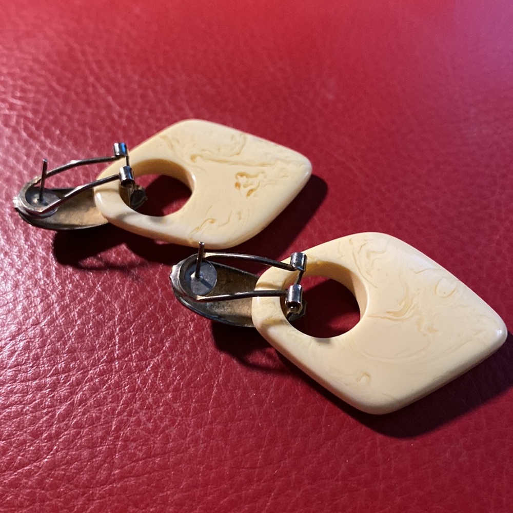 Geometric earrings - Picture 3 of 4